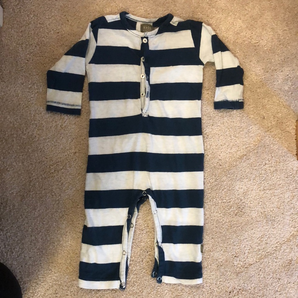 Kids Case long sleeve onesie